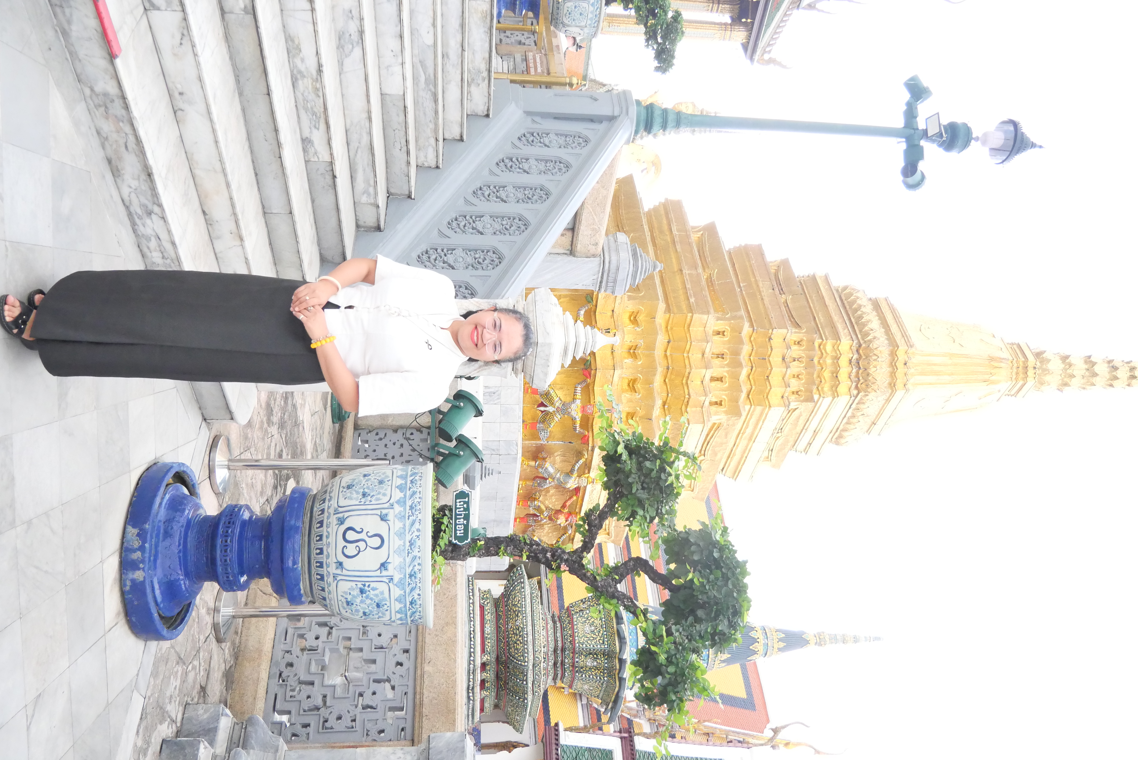 title - ส.ป.ก. ร่วมพิธีสวดพระพุทธมนต์ และเจริญจิตตภาวนาอุทิศถวายพระราชกุศลแด่ สมเด็จพระนางเจ้าสิริกิติ์ พระบรมราชินีนาถ พระบรมราชชนนีพันปีหลวง ณ พระอุโบสถวัดพระศรีรัตนศาสดาราม